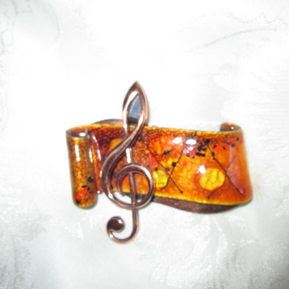 Golden Yellow Renoir Matisse "Etude" Music Treble G- Clef Note Copper Brooch - Picture 2 of 4